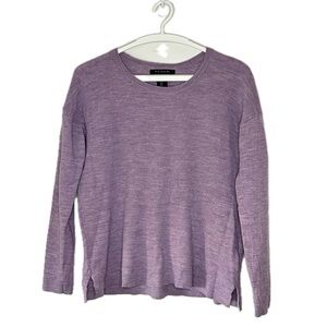 Tahari Merino X-Fine Wool Lavender Sweater Back Button Round Neck Women Large